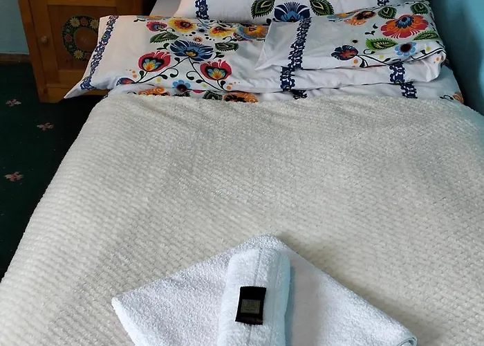 Prawdzicowka Πανσιόν *